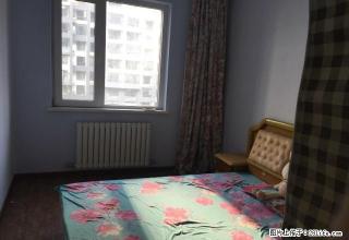 蓝色康桥H区三楼两室60平简单装修干净立正出租 - 盘锦28生活网 pj.28life.com